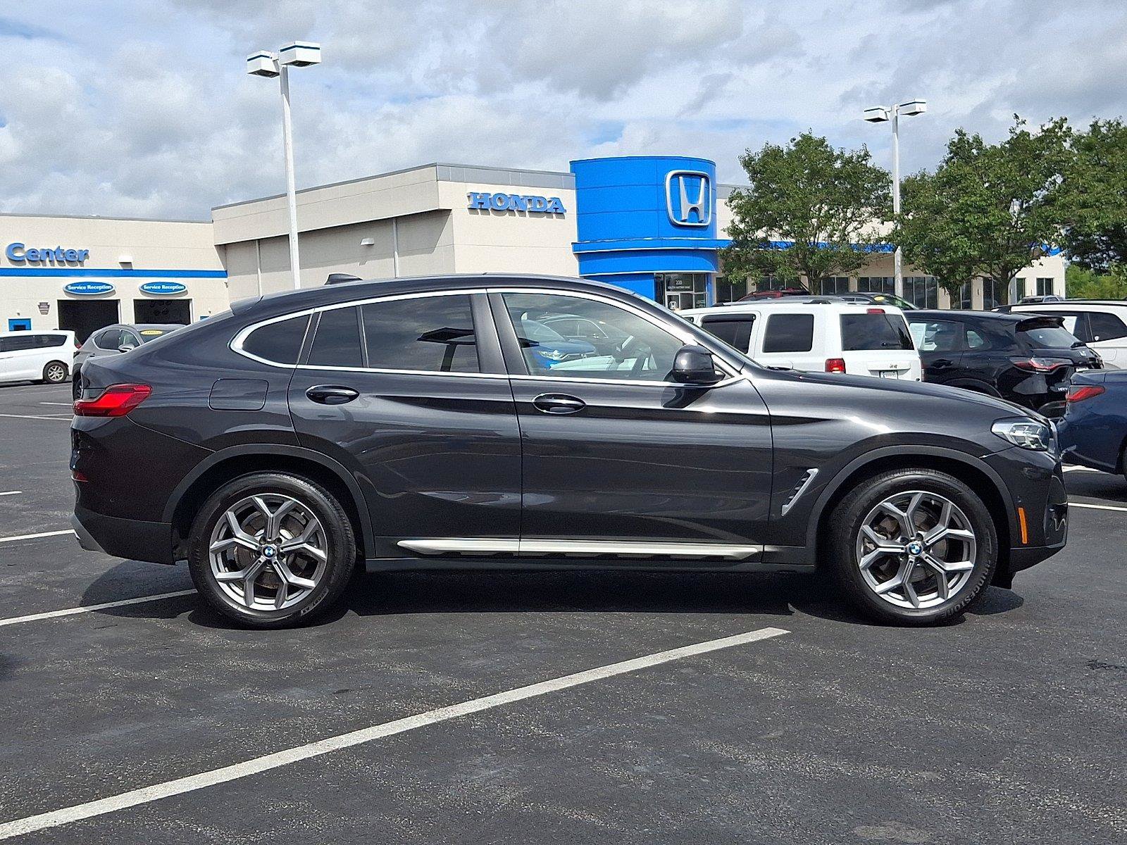Used 2024 BMW X4 xDrive30i w/ Premium Package AWD/4WD image 7