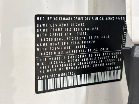 Used 2022 Volkswagen Taos SEL image 30