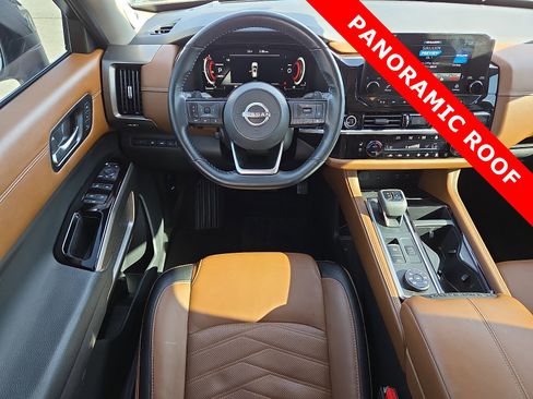 Used 2023 Nissan Pathfinder Platinum image 13