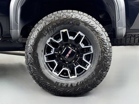 New 2026 GMC Sierra 2500 AT4X AWD/4WD image 32