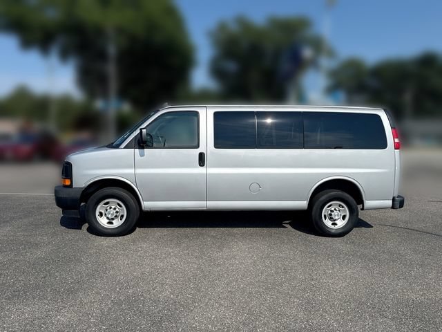 Used 2017 Chevrolet Express 2500 LS RWD image 5