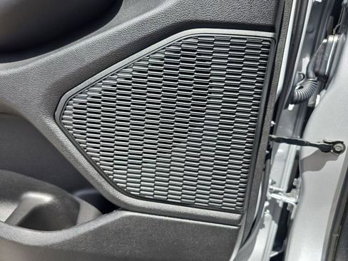 Used 2025 Jeep Grand Cherokee Limited w/ Black Appearance Package image 15