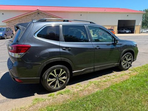Used 2019 Subaru Forester Limited AWD/4WD image 4