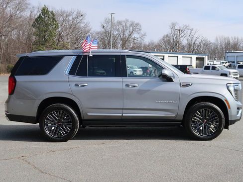 New 2026 GMC Yukon Denali w/ Sun & Power Step Package image 3