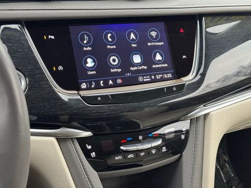 Used 2023 Cadillac XT6 Premium Luxury image 35