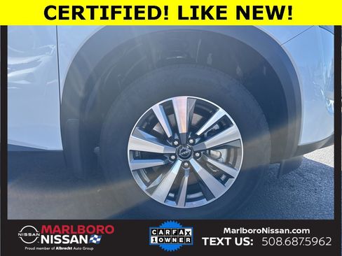 Certified 2025 Nissan Pathfinder SL image 10