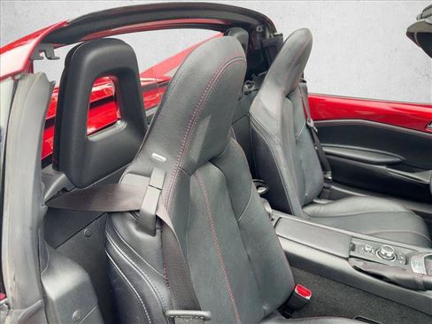 Used 2017 MAZDA MX-5 Miata RF Grand Touring image 23