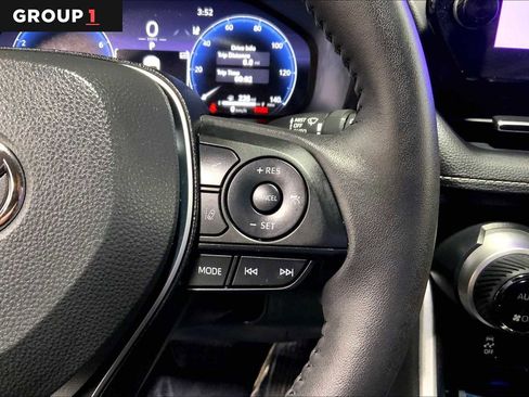 Certified 2025 Toyota RAV4 Limited image 24