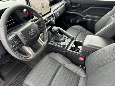 New 2026 Toyota 4Runner SR5 image 4