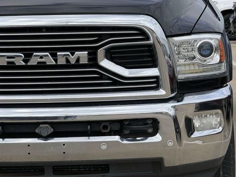 Used 2018 RAM 2500 Longhorn AWD/4WD image 9