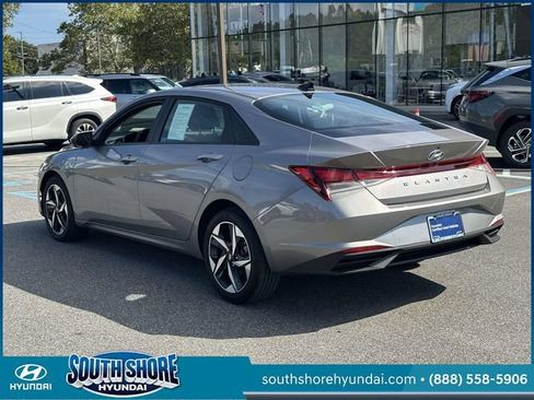 Certified 2023 Hyundai Elantra SEL w/ Convenience Package FWD image 8