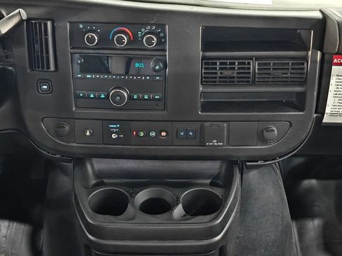 Used 2021 Chevrolet Express 3500 w/ Power Convenience Package image 6