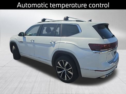 Certified 2024 Volkswagen Atlas SEL Premium R-Line AWD/4WD image 9