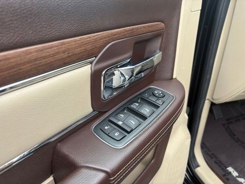 Used 2013 RAM 2500 Laramie w/ Convenience Group image 18