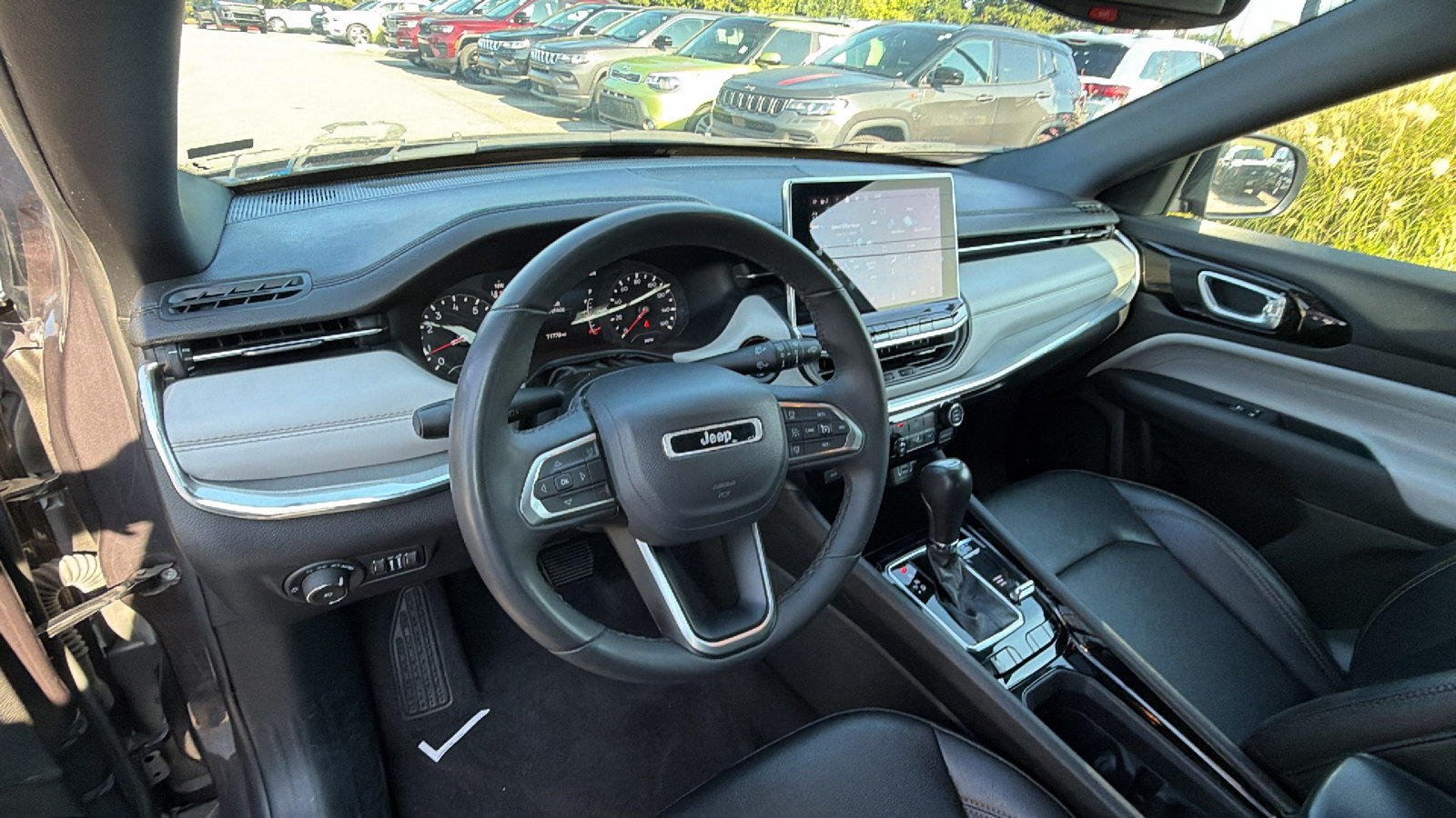 Used 2024 Jeep Compass Limited AWD/4WD image 24