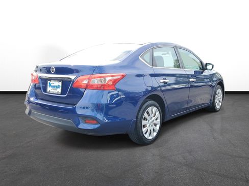 Used 2017 Nissan Sentra S FWD image 4