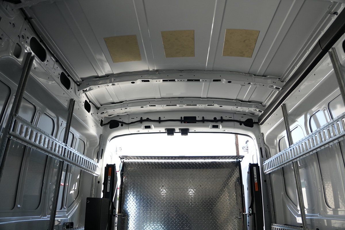 Used 2023 Ford E-Transit Medium Roof RWD image 22