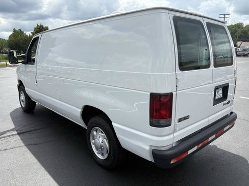 Used 2013 Ford E-150 and Econoline 150 RWD image 5