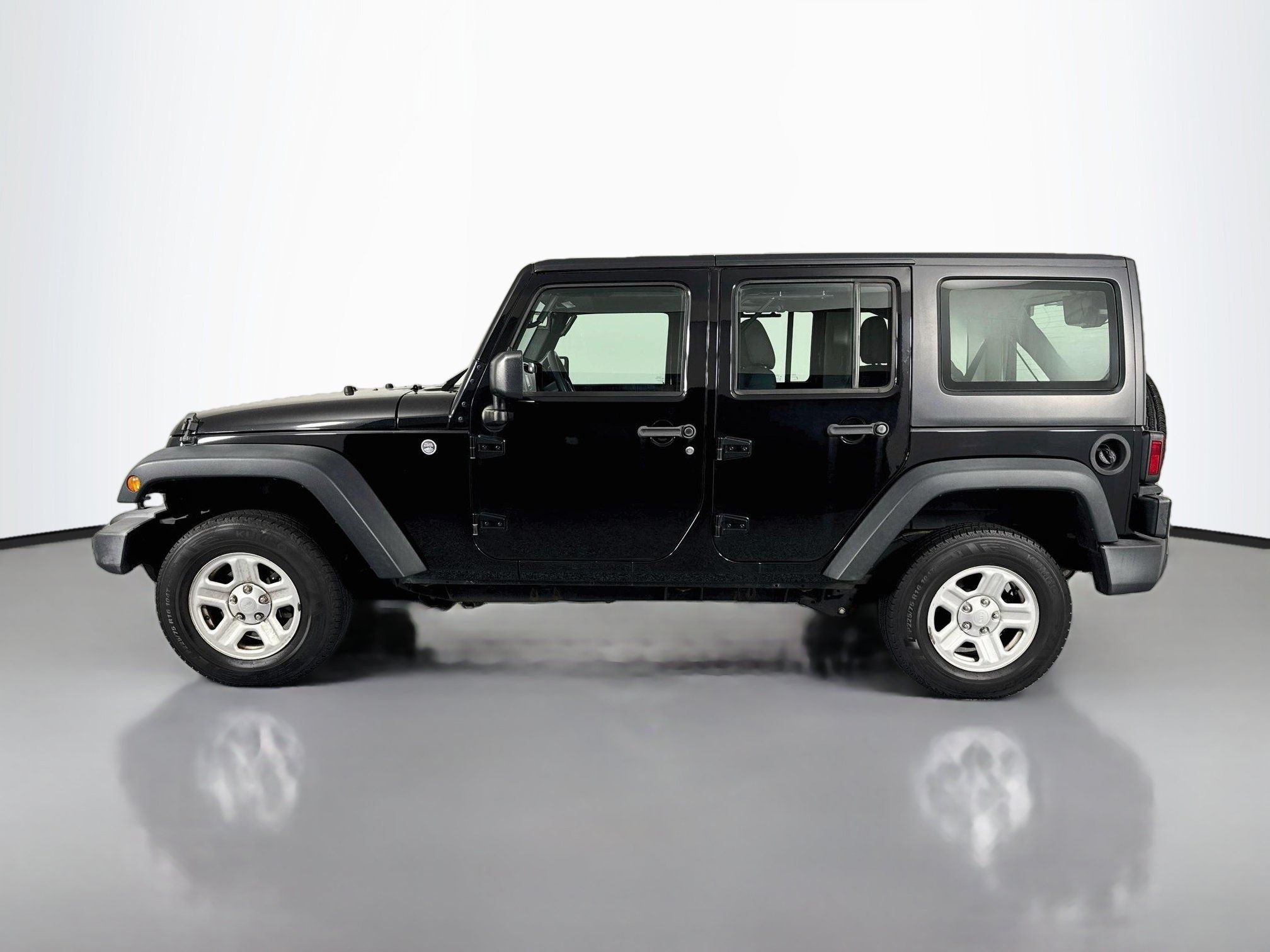 Used 2016 Jeep Wrangler Unlimited Sport AWD/4WD image 8