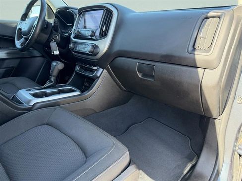 Used 2019 Chevrolet Colorado LT image 9