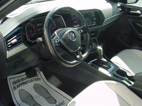 Used 2020 Volkswagen Jetta R-Line w/ R-Line Cold Weather Package image 12