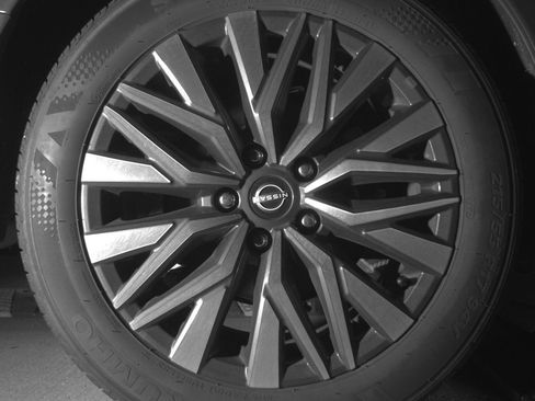 Used 2025 Nissan Altima 2.5 SV image 15