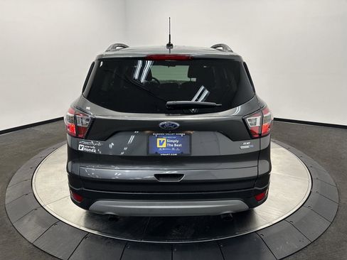 Used 2017 Ford Escape SE w/ Equipment Group 201A image 5