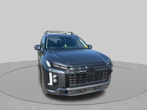 Used 2023 Hyundai Palisade Limited FWD image 4