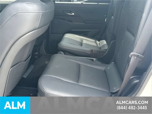 Used 2026 Lexus GX 550 w/ Accessory Package (2T) AWD/4WD image 24