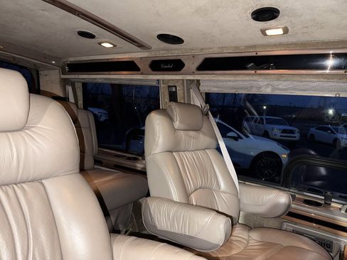 Used 1999 Chevrolet Express 1500 w/ Convenience Pkg image 7