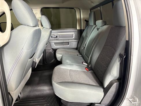 Used 2018 RAM 2500 Big Horn image 32