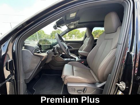 New 2025 Audi Q5 Premium Plus w/ Premium Plus AWD/4WD image 16
