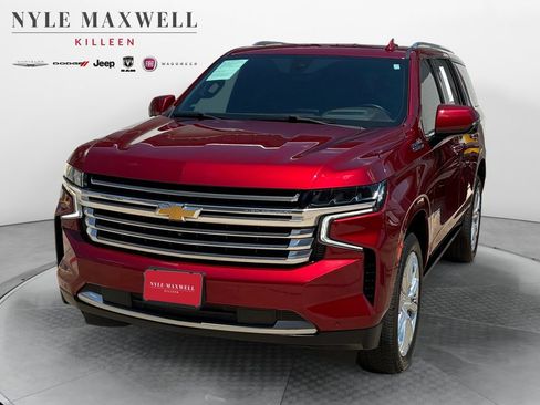 Used 2021 Chevrolet Tahoe High Country w/ Premium Package AWD/4WD image 1