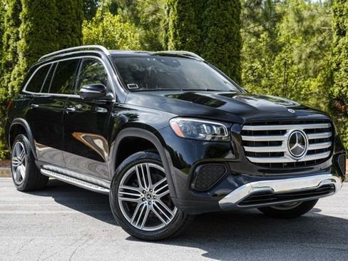 Used 2024 Mercedes-Benz GLS 450 4MATIC w/ Pinnacle Trim Package image 5
