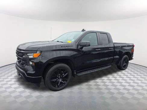 Used 2023 Chevrolet Silverado 1500 Custom w/ LPO, Dark Essentials Package image 6