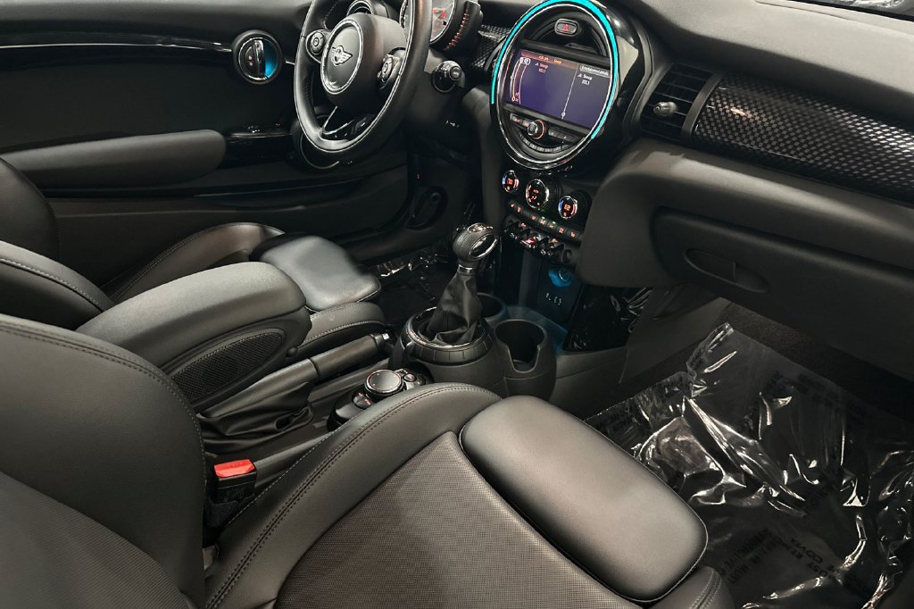 Used 2015 MINI Cooper S FWD image 16