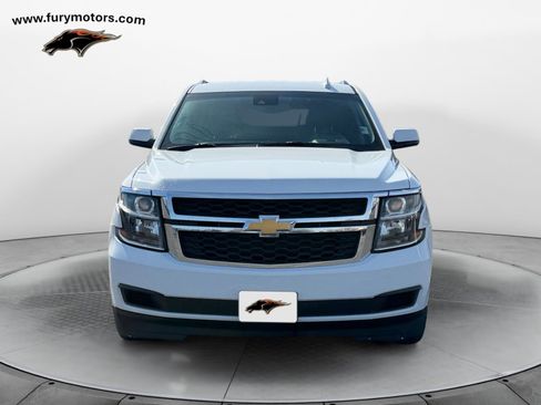 Used 2019 Chevrolet Suburban LT image 8