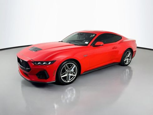 Used 2024 Ford Mustang GT Premium RWD image 3