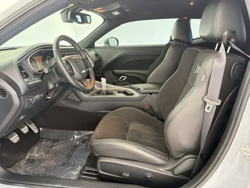 Used 2022 Dodge Challenger R/T Scat Pack w/ Plus Package image 5