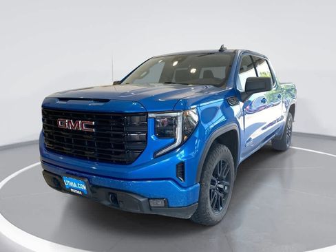 Used 2022 GMC Sierra 1500 Elevation w/ X31 Off-Road Package AWD/4WD image 1