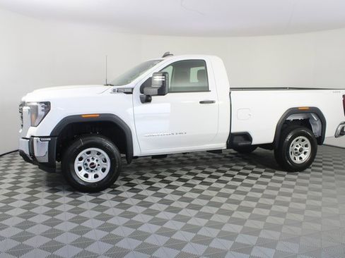 New 2026 GMC Sierra 2500 Pro image 2