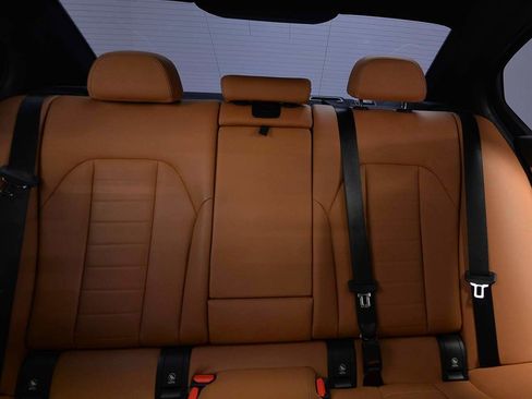 Used 2019 BMW 330i Sedan w/ Premium Package image 10