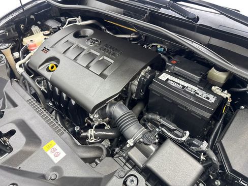 Used 2021 Toyota C-HR LE FWD image 76