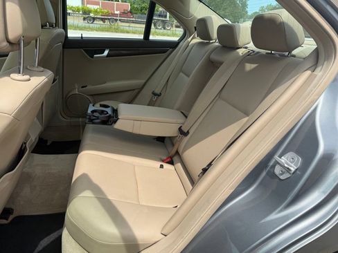 Used 2013 Mercedes-Benz C 300 4MATIC Sedan image 20