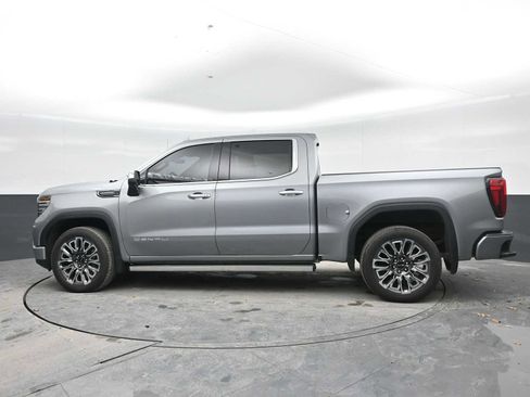 Used 2025 GMC Sierra 1500 Denali Ultimate image 3