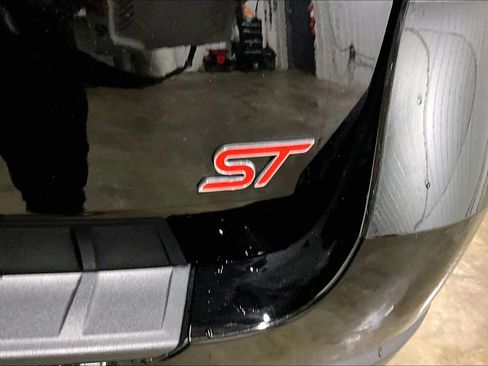 Used 2025 Ford Explorer ST w/ Sun And Sound Package image 26