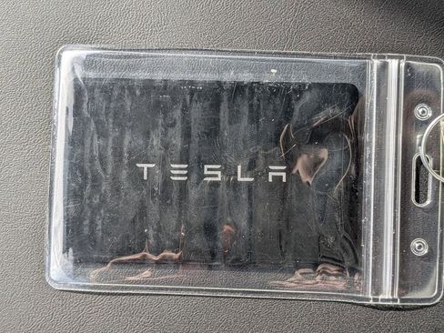 Used 2024 Tesla Model 3 Performance image 30