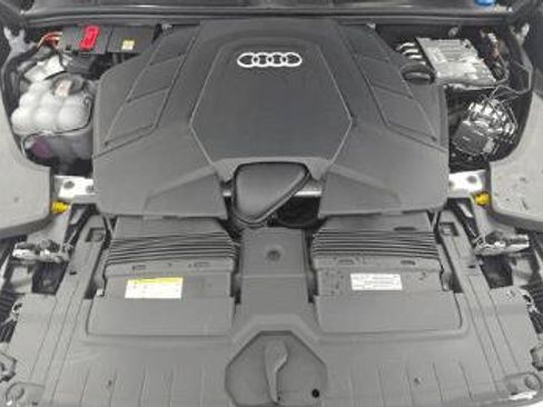 Used 2023 Audi Q8 Premium Plus w/ Premium Plus Package AWD/4WD image 12