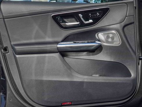 New 2026 Mercedes-Benz GLC 300 image 19