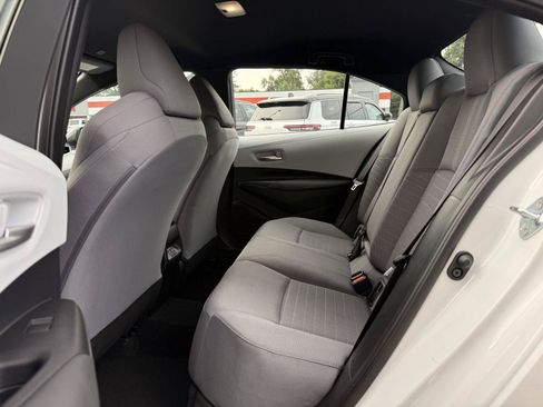 Used 2025 Toyota Corolla SE FWD image 28